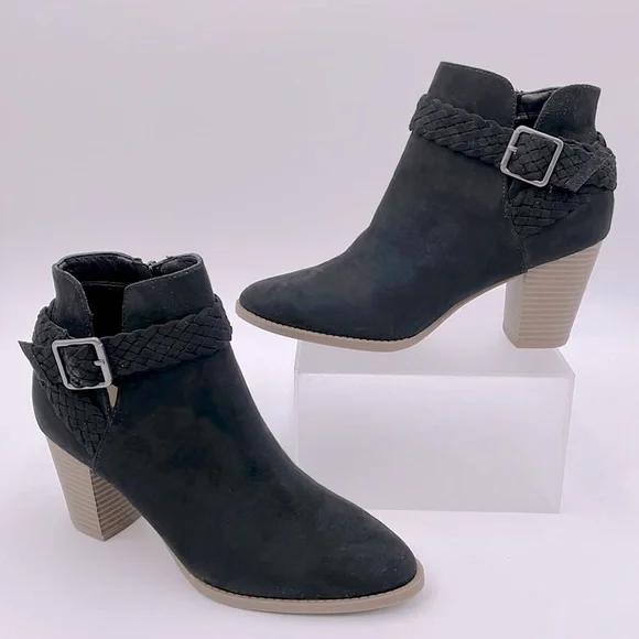 SM New York Barbie Black Suede Boots Braided Accent Ankle Boot 3” Heel - 7.5 - Picture 3 of 14